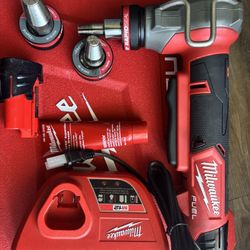 Milwaukee M12 FUEL ProPex Expander Tool Kit 