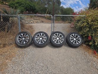 2020 Chevrolet Silverado 1500 z71 Wheels and Tires
