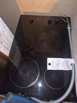 Black Glass Electric Cooktop 4 Burners