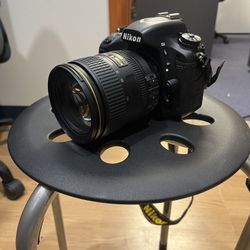 Nikon D750 Full Frame DSLR + 24-120mm f/4 VR Lens + 2 Batteries + Bag 