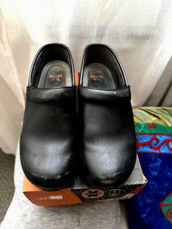 Dansko shoes size 40