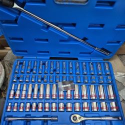Neiko 68 Piece Ratchet Set And Breaker Bar Kit