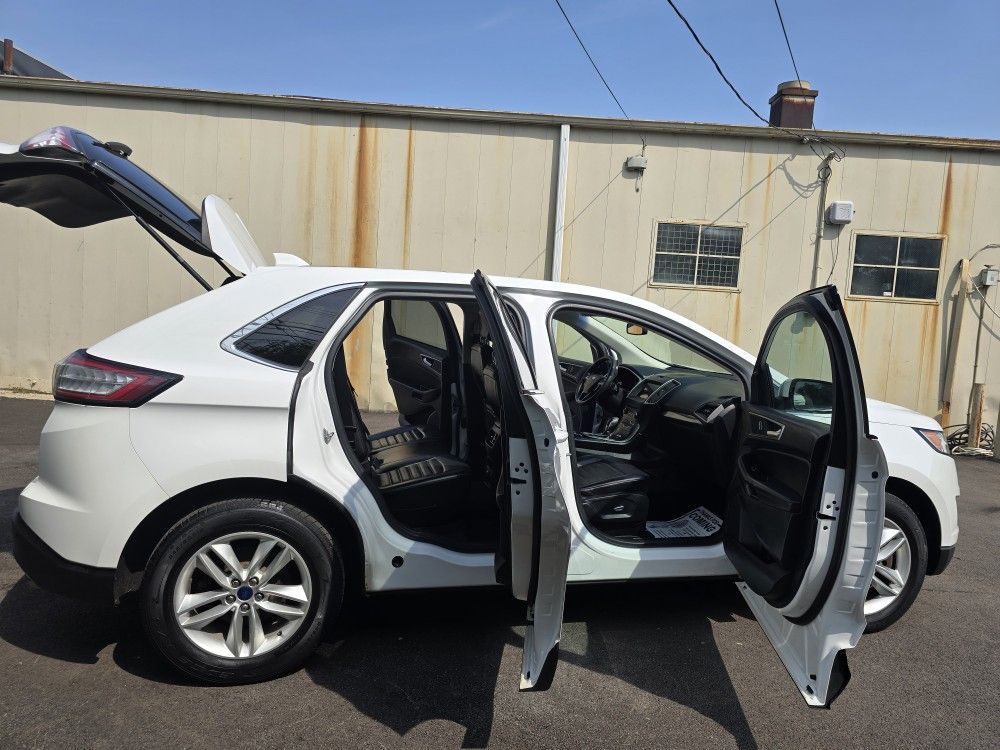 2016 Ford Edge