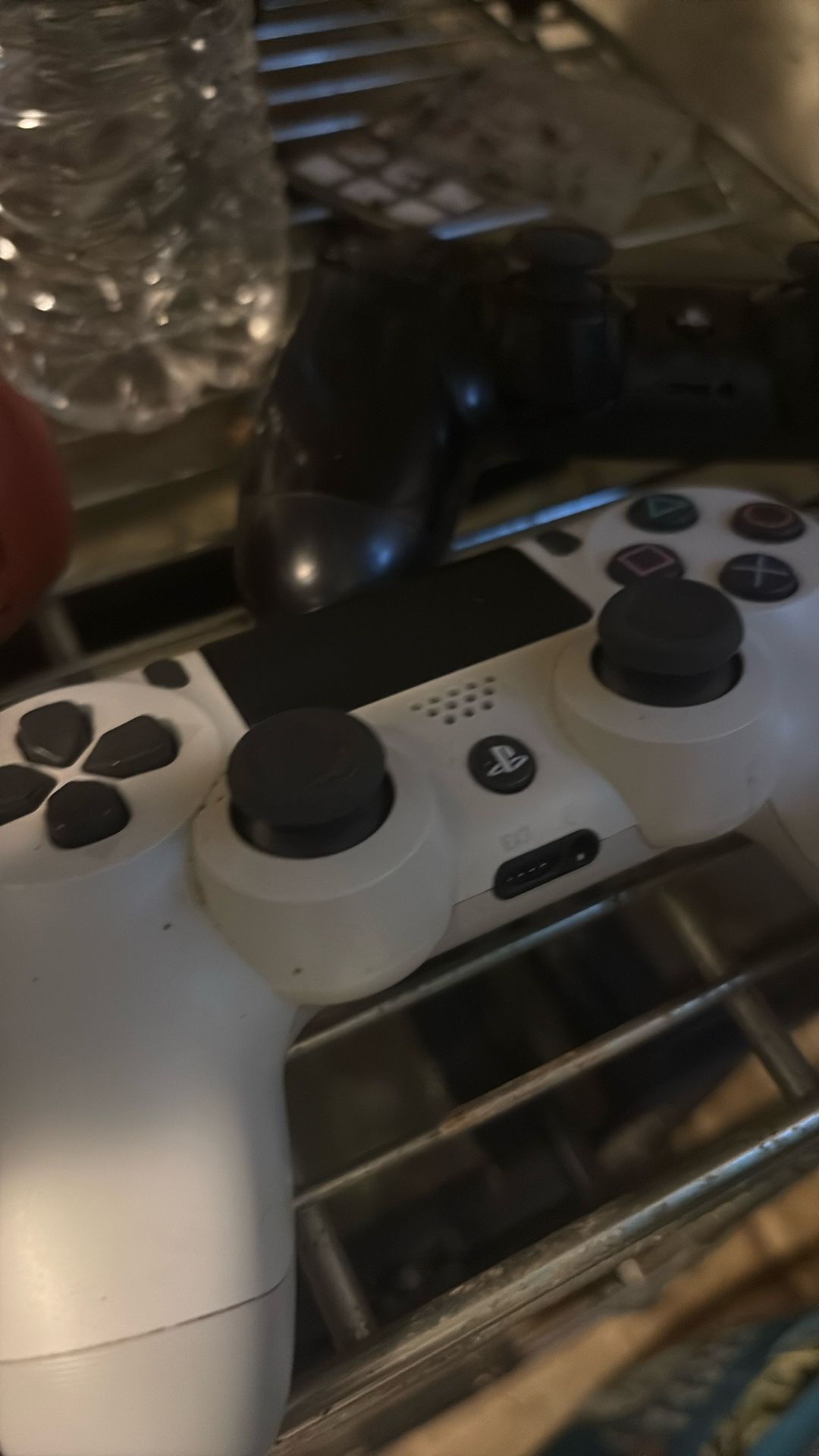 PS4 Controller