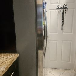 Whirlpool  Refrigerator 