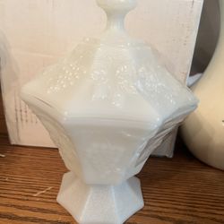 Vintage Anchor Hocking Milk Glass Candy Dish w Lid - Grape & Leaf Pattern