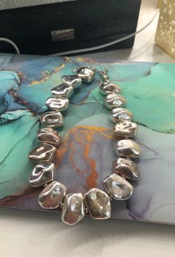 Costume silver choker