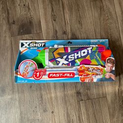 Large X-Shot Water Warfare Fast-Fill Water Blaster by ZURU (Fills with Water in just 1 Second!) Water Gun Kids Boys Christmas Gift