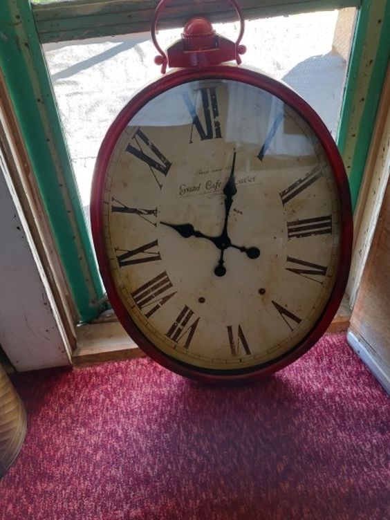VINTAGE GRAND CAFE MARGOT CLOCK.