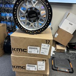 KMC GRS Km549 17x8.5 8x6.5 0 Offset 