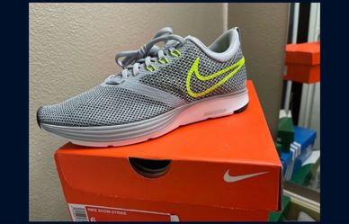 Nike zoom strike new