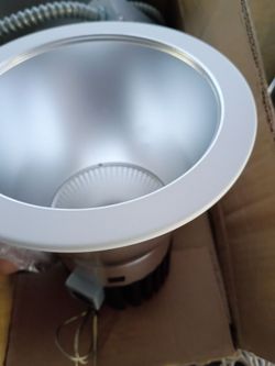 2 pack of 6 inch architectural led retrofit down light