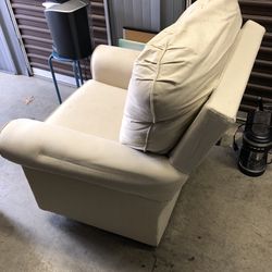 Swivel Arm Chair (cream)