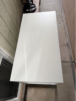 Office desk for home or office