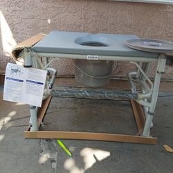  Oversized Toilet  Commodore  New