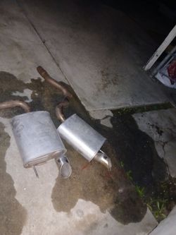 set the muffler and pipe for dodge ram also fit mustang