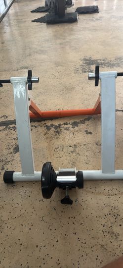 Conquer Indoor Magnetic Resistance Bike Trainer (Model 530-TRAINER)
