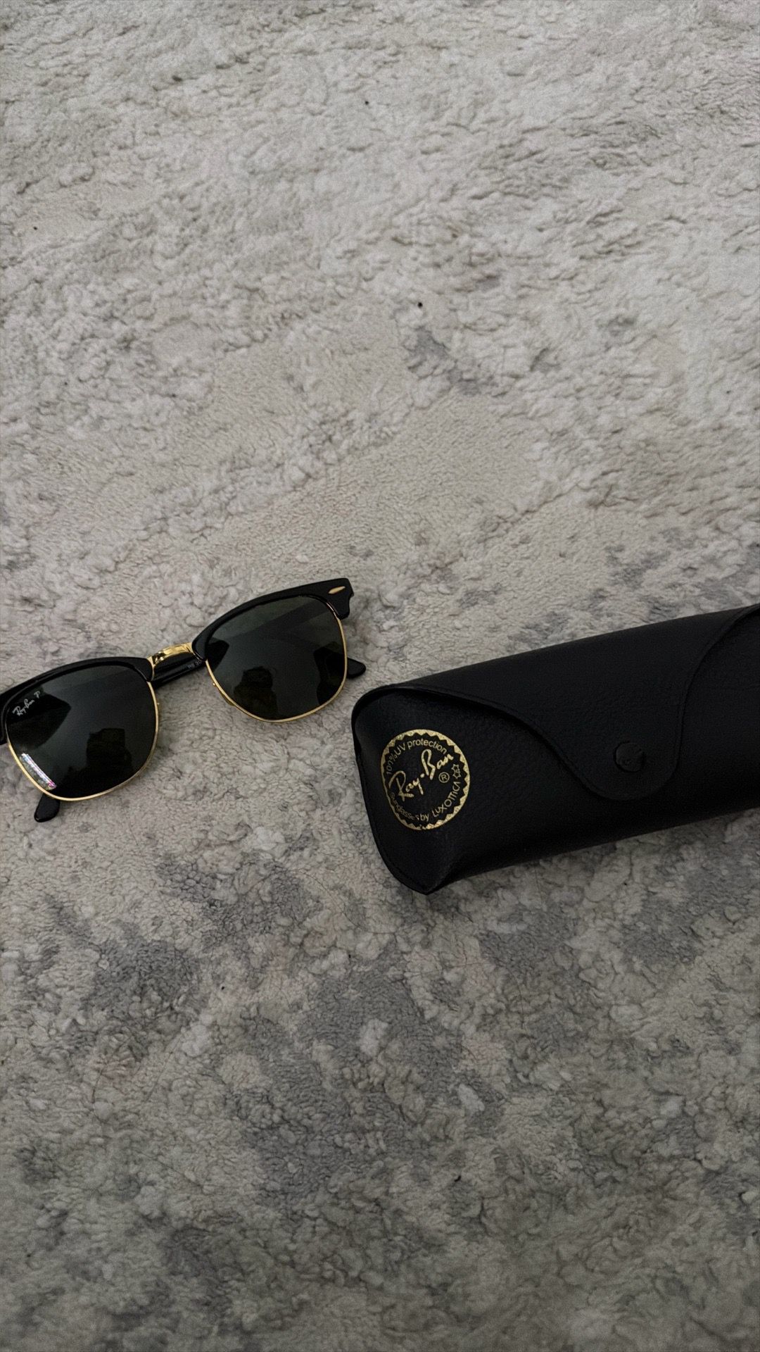 Gold frame raybans
