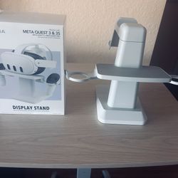 Meta quest VR stand