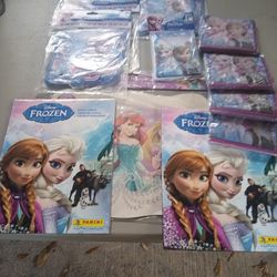FROZEN PARTY  DECORATIONS 22 PIECES