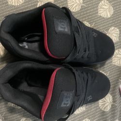 DC Shoes Black & Red – Size 8 – $45