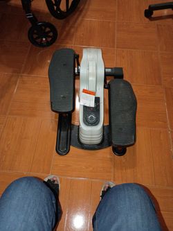 Exercise machine for feet and legs..