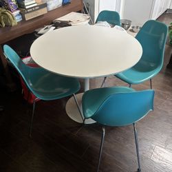 Burke Mid Century Table And Chairs Dining Set