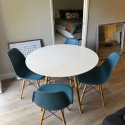 Kitchen Table and Chairs