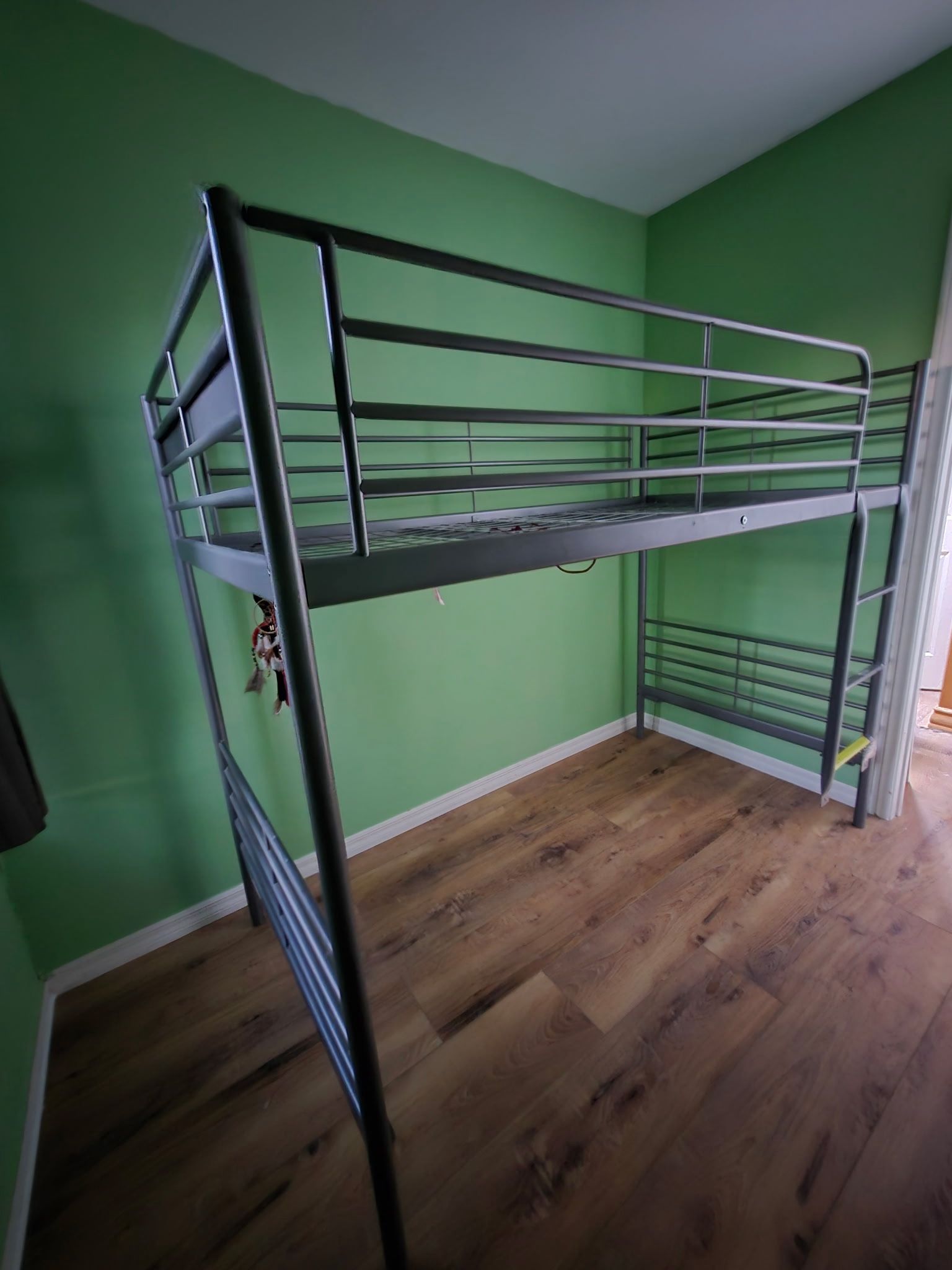 Twin over Twin Metal Bunk Bed