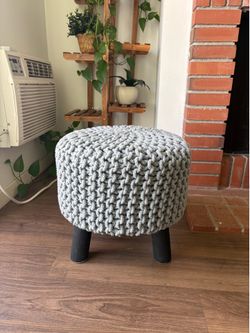 Round Pouf Gray Ottoman
