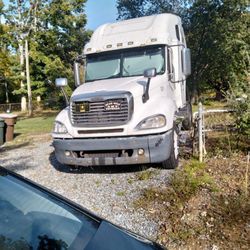 2006 Freightliner Sleeper/Detroit