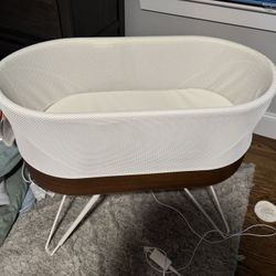 SNOO Bassinet And Accessories (SNOO Sacks And Sheets)