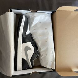 Jordan 1 Low Black Particle Grey 