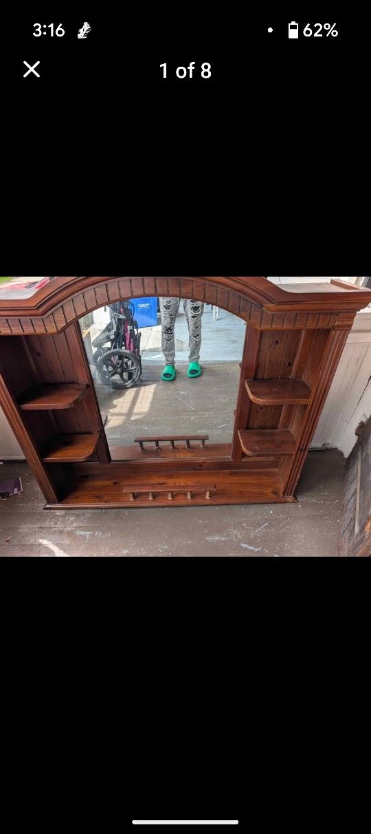 Wooden vanity, with shelves, Light
