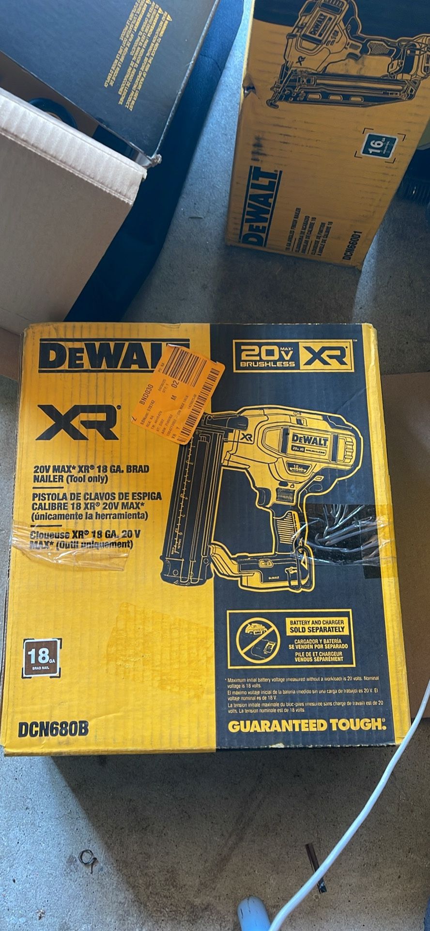 Dewalt 20 V XR Nailer 18 GA