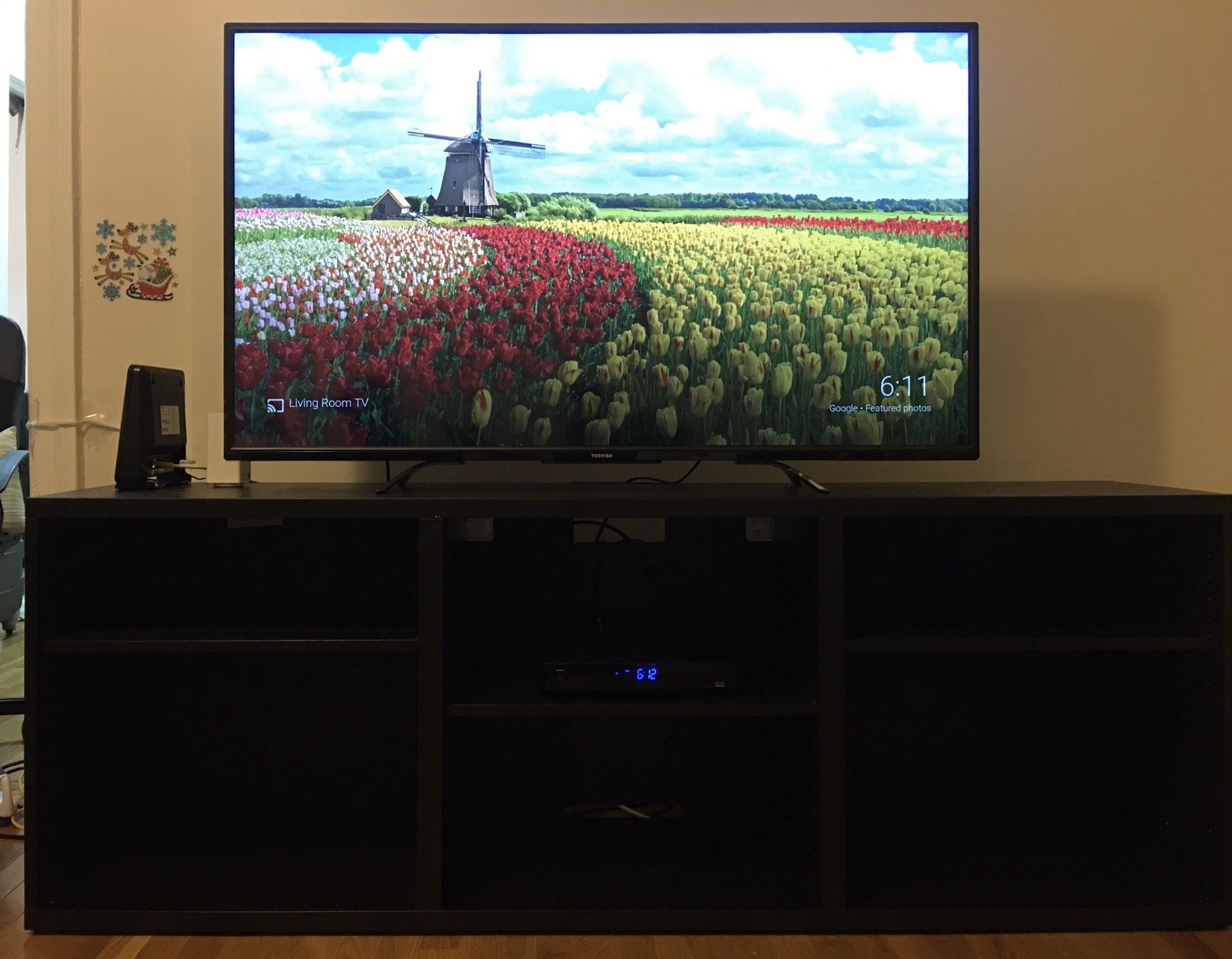TOSHIBA 60HZ LED TV (55 inches) & TV Stand