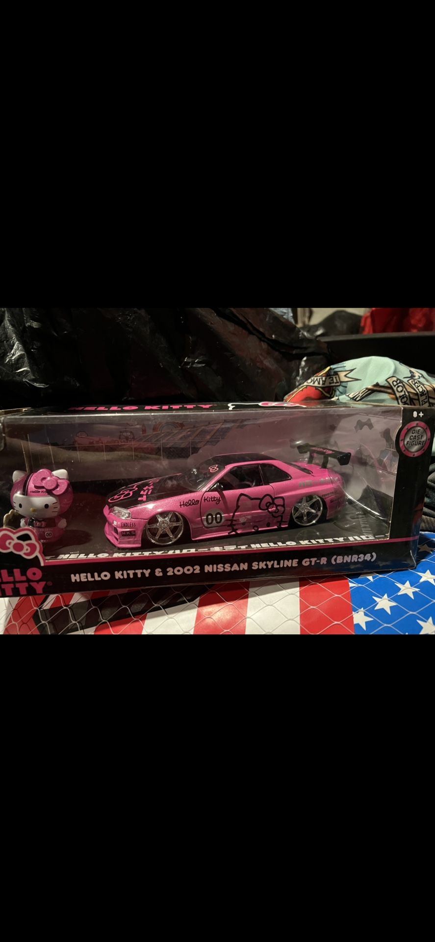 40 dollars new hello kitty car collection toy