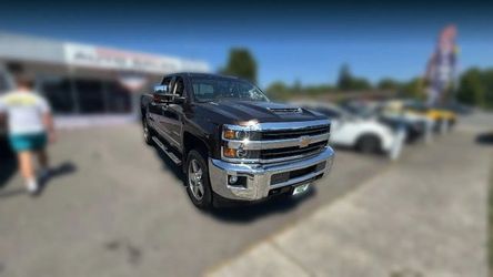 2018 Chevrolet Silverado 2500 HD Crew Cab