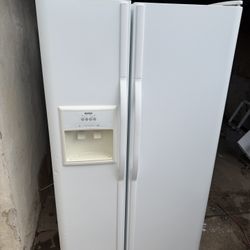 Kenmore Refrigerator 