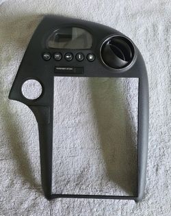 Radio Stereo bezel trim 2004-2008 pontiac
