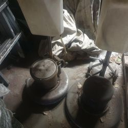 2 Floor Machines