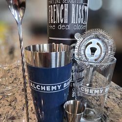 Carnival Cruise Alchemy Bar Cocktail Mixology Set – Excellent Used Condition