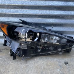 2017-2019 Mazda CX-5 Passenger Headlight 