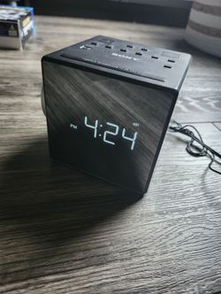 Sony Am /Fm projecting  clock radio