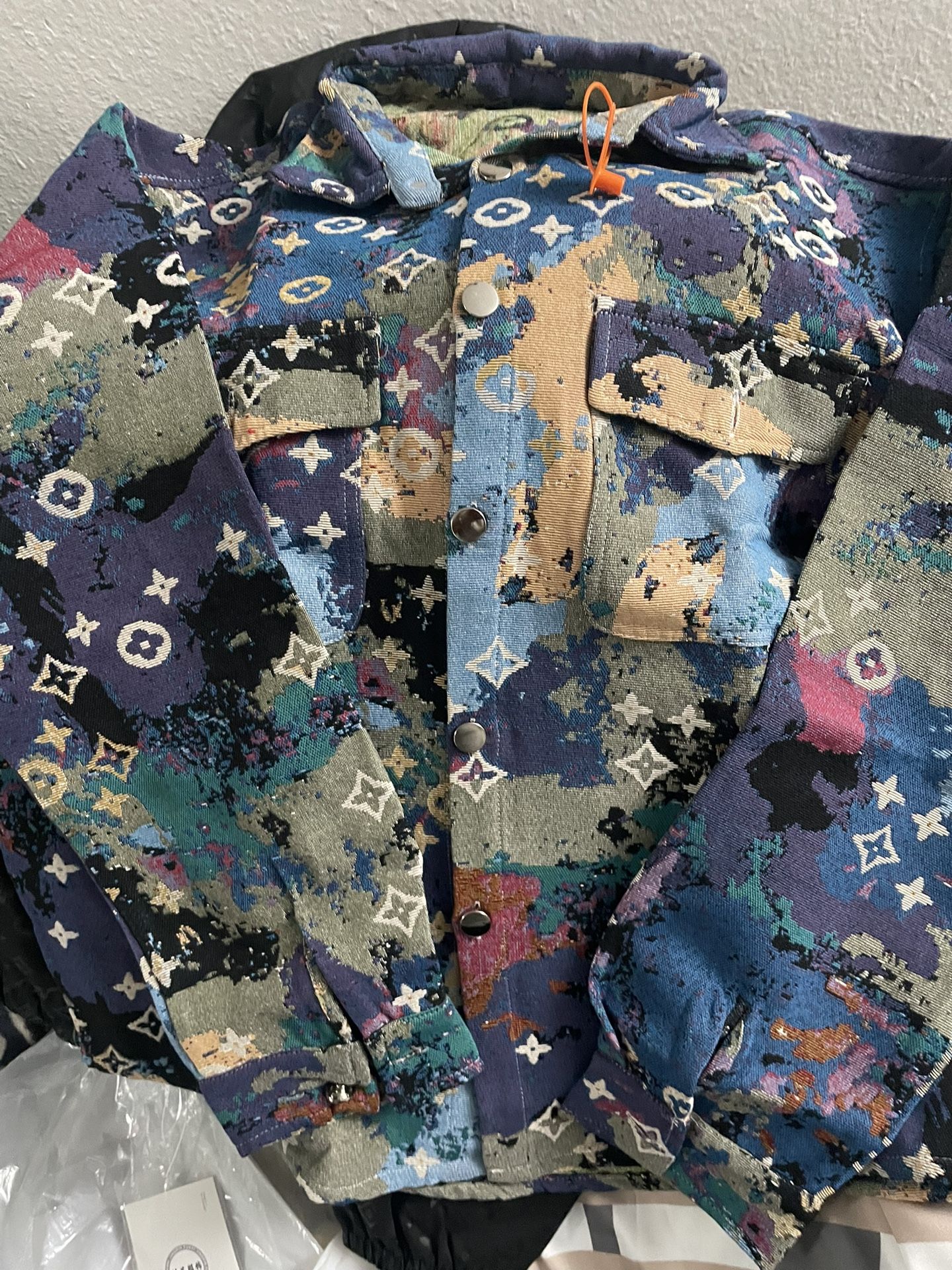 Men’s LV T-Shirt -Burberry T-shirt-jacket -spring Coat