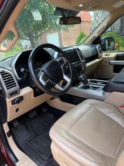 2015 F140 LARIAT Ford truck