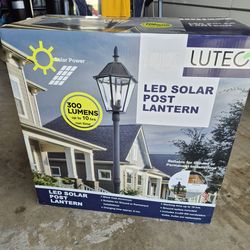 LED Solar Light Post Lantern new in box
