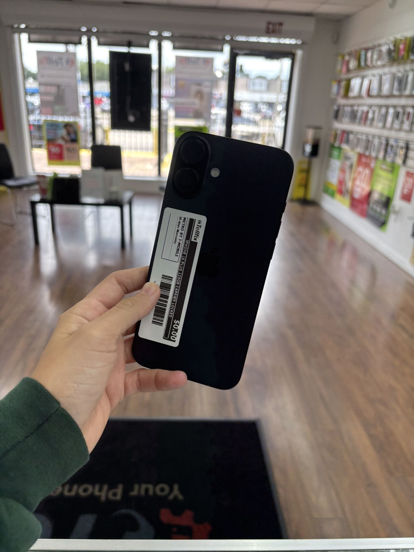 iPhone 16 Plus T-mobile 128gb $99 Down