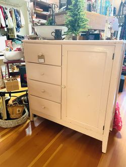 Vintage Chippy Pink Dresser