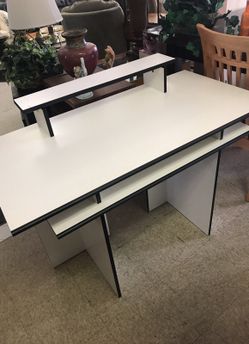 Modern style White and black desk